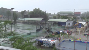 Thời tiết ngày cuối tuần: Miền Bắc trời lạnh, miền Nam đề phòng lốc xoáy, vòi rồng