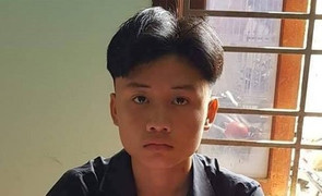 Đâm chết người vì bị nhắc vượt đèn đỏ, thiếu niên côn đồ có thể lãnh 18 năm tù