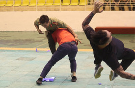 Video: Chiến sĩ công an dùng võ hạ gục 3 kẻ côn đồ cầm kiếm