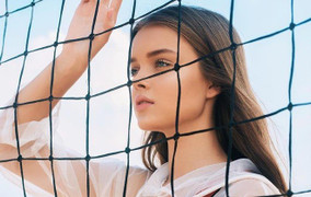 Ảnh: Những 'bông hồng' Nga 10X nổi tiếng với nhan sắc nổi bật