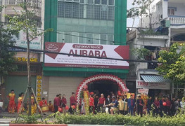 Phó tổng giám đốc Alibaba vẫn mạnh mồm tố công an 'bắt khách hàng ký khống đơn kiện'