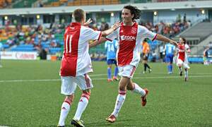 Đối thủ của Công Phượng từng tập lò Ajax, đang thử việc ở Ngoại Hạng Anh