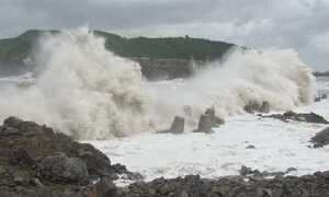 Xuất hiện cơn bão Nock-ten gần Biển Đông