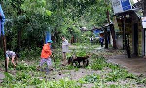 Ảnh: Nghệ An, Hà Tĩnh tan hoang sau bão số 2