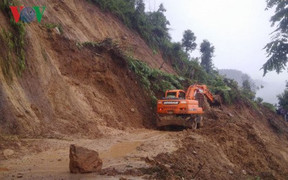 Mưa lũ ở Điện Biên gây sạt lở và chia cắt nhiều nơi