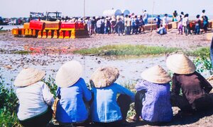 Những hình ảnh tang thương về cơn bão Linda khiến 3.000 người chết và mất tích