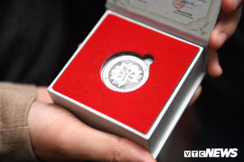 Chính thức phát hành đồng xu bạc kỷ niệm Hội nghị thượng đỉnh Mỹ - Triều