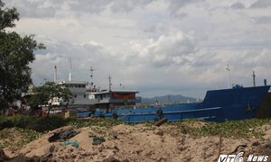 Tàu vỏ gỗ 67 bỏ hoang ở Bình Thuận: Người muốn vay thì không được, kẻ vay được lại ôm tiền bỏ trốn