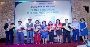 Ra mắt cuốn sách 'Bí mật dinh dưỡng cho sức khoẻ toàn diện'