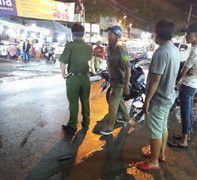 Gây tai nạn liên hoàn, nam thanh niên vứt xe máy bỏ chạy