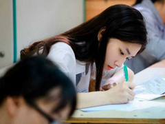 Bộ đội Biên phòng Quảng Bình cứu sống 7 ngư dân gặp nạn trên biển