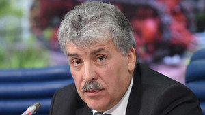 Ứng viên Đảng Cộng sản Nga tuyên bố giữ lời hứa cạo ria mép khi không đủ phiếu bầu