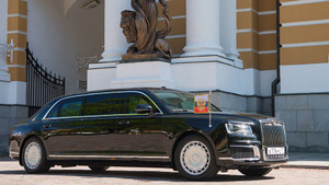 Ông Putin muốn nhiều người dân mua được xe chuyên dụng của Tổng thống Nga