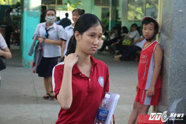 Bộ đội Biên phòng Quảng Bình cứu sống 7 ngư dân gặp nạn trên biển