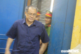 Nói lời sau cùng tại toà, bị cáo Phạm Công Danh nghẹn ngào 'tôi không còn gì cả'