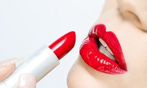 Nữ MC mất ăn mất ngủ vì không ngờ bị nhiễm độc chì do thói quen trang điểm hàng ngày