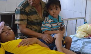 Tìm ra nguyên nhân khiến cậu bé 16 tuổi phải cắt chân sau ngã xe