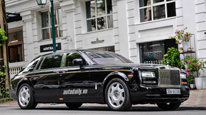 Rolls Royce Phantom cũ giá 8 tỷ, nộp thuế hơn 15,4 tỷ đồng