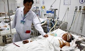 Đà Nẵng: Vì sao bác sĩ ồ ạt 'nhảy việc' sang bệnh viện tư?