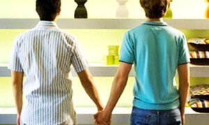 Muốn có cháu nội, người cha định lấy trộm tinh trùng con trai đồng tính để thụ tinh