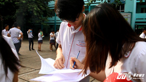 Thi THPT Quốc gia 2017: 'Em hoàn thành 100% đề Toán nhưng là đánh bừa'