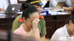 Thông tin mới nhất vụ án Hoa hậu Phương Nga: Đề nghị làm rõ mắt xích 'việc thông cung'