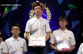 ‘Cậu bé Google’ Phan Đăng Nhật Minh được vinh danh trong lễ khai giảng