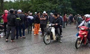 Truy tìm lái xe ô tô bỏ trốn sau khi tông chết cháu bé ở Vĩnh Phúc