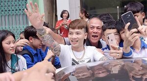 Công an tỉnh Bắc Ninh tìm hiểu một số trường học mời Khá' Bảnh' về biểu diễn