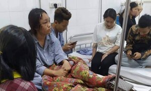 Bị 10 nữ sinh đánh hội đồng, 2 học sinh Quảng Ninh nhập viện