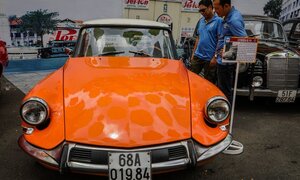 Hơn 400 xe cổ hội tụ gợi nhớ Sài Gòn xưa