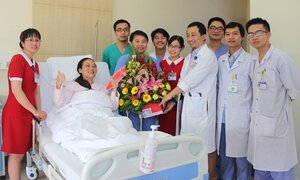 Cứu sống nữ bệnh nhân Trung Quốc đến Huế du lịch bị xuất huyết não