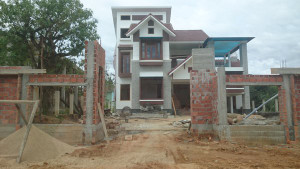 Vợ trưởng công an huyện ở Huế xây nhà trên đất chuyển đổi trái phép