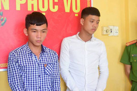 Bắt 2 kẻ chuyên lang thang chờ thời cơ trộm xe máy, tài sản