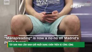 Lạ lùng quy định cấm nam giới ngồi dạng chân trên phương tiện công cộng