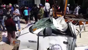 Clip: Hiện trường tai nạn thảm khốc, 5 người chết ở Lâm Đồng