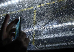 Ảnh Olympic ngày 4: Michael Phelps giành HCV thứ 21, xe phóng viên bị xả súng ở Rio