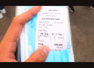 Bị dân mạng 'mắng' vì bán khẩu trang giá 'cắt cổ', chủ siêu thị ở Hội An phân trần 