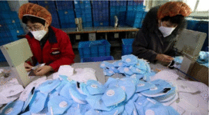 Nhà máy toàn cầu cấp tập sản xuất khẩu trang phòng chống virus corona