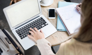 Dịch cúm virus corona thử nghiệm mô hình làm việc tại nhà ở Trung Quốc