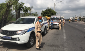 Phòng virus corona, Bình Định yêu cầu CSGT đeo khẩu trang khi tuần tra