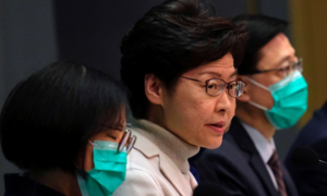 Coronavirus: Trưởng đặc khu Hong Kong yêu cầu quan chức không đeo khẩu trang nhường nhân viên y tế