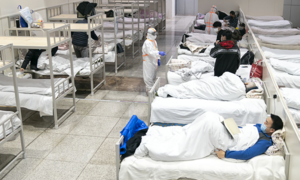 Số người chết do virus corona tăng lên 565, 911 ca khỏi bệnh