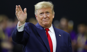 ‘Chiến thắng’ phiên tòa luận tội, ông Trump âm thầm đăng clip 'tranh cử mãi mãi'