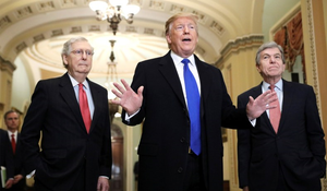 Tổng thống Trump thừa nhận cử luật sư đến Ukraine sau khi được tha bổng