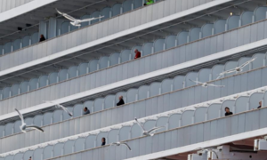 Thêm 41 người trên du thuyền bị cách ly ngoài khơi Nhật Bản dương tính với coronavirus