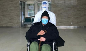 Cụ ông 91 tuổi 'chiến thằng' virus corona: Muốn khỏi bệnh, phải tin vào các bác sĩ