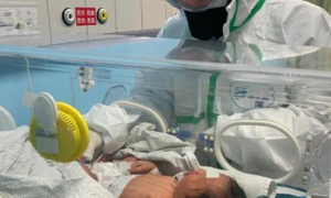 Bé gái 3 tháng tuổi ở Vĩnh Phúc bị lây nhiễm virus corona thế nào?