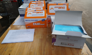 Hơn 36 tấn khẩu trang xuất khẩu qua sân bay Tân Sơn Nhất