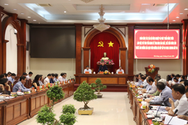 Chuyên gia Trung Quốc: SARS-CoV-2 tiến hoá thành 2 chủng khác nhau